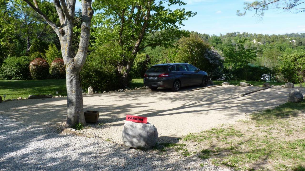 Le Mas De La Diligence Mirabeau  Dış mekan fotoğraf